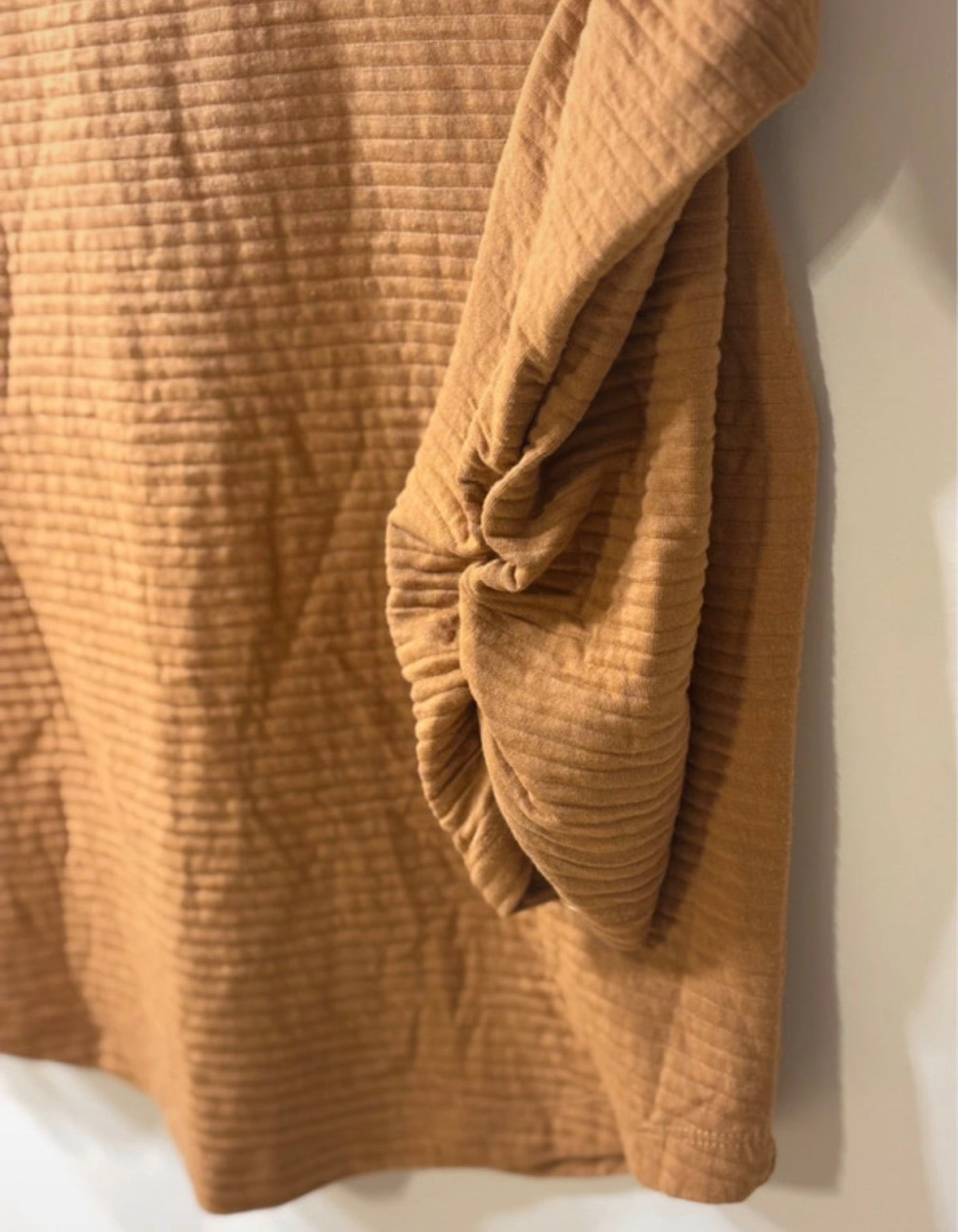 IX-O Langarmshirt Karamellbraun – Größe XS