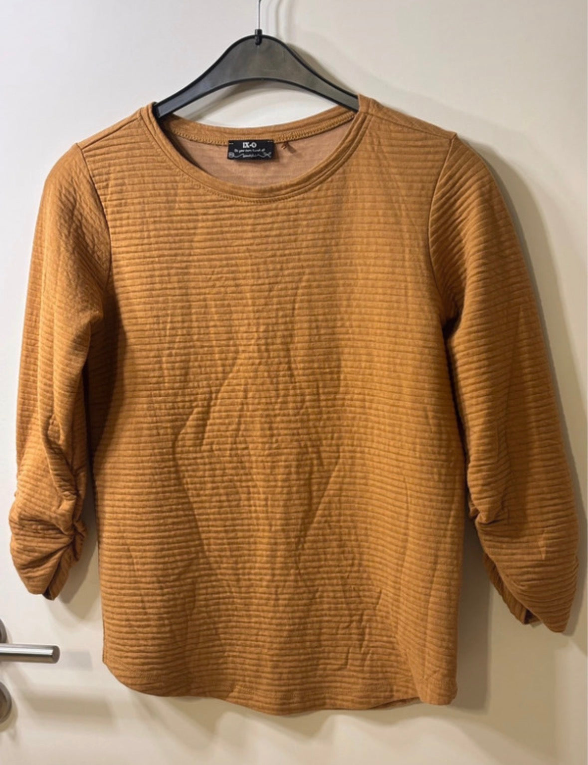 IX-O Langarmshirt Karamellbraun – Größe XS