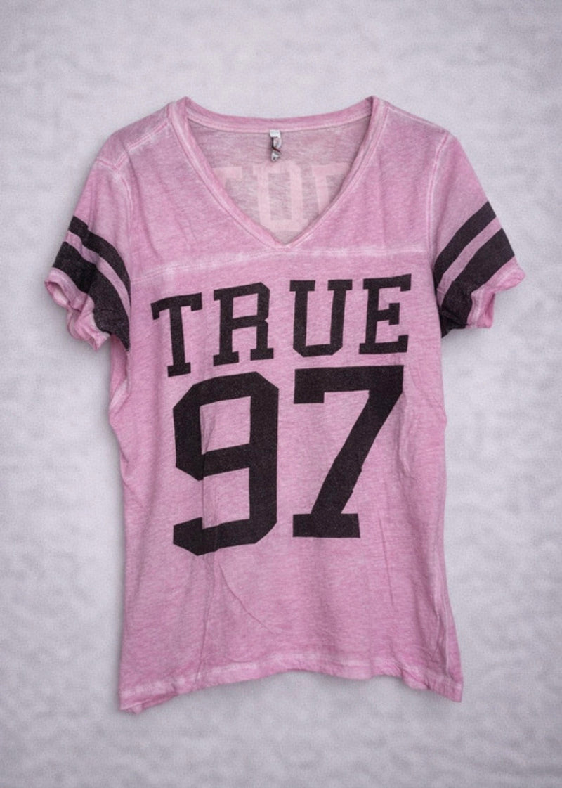 Pinkes T-Shirt „TRUE 97“ – Y2K Style – Größe M